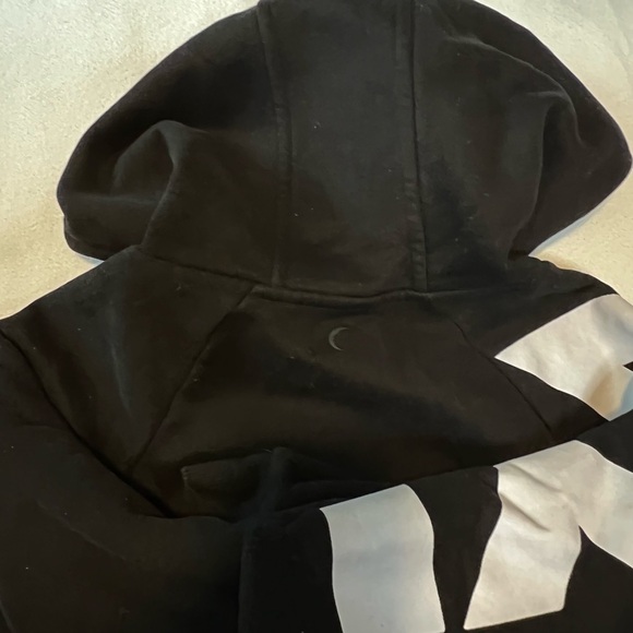 ZYIA Black cropped hoodie size S - Picture 9 of 10